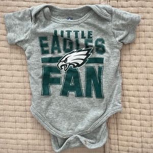 NFL Eagles Short Sleeve Bodysuit